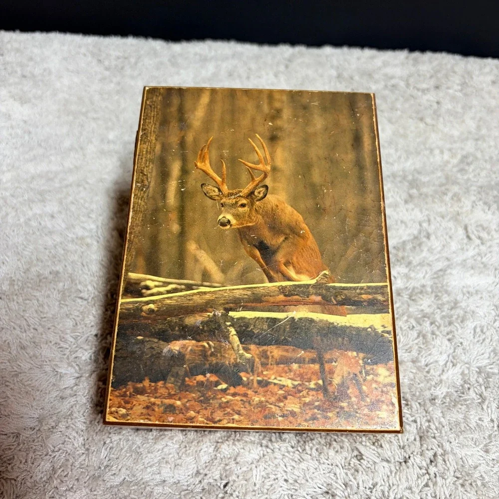 Vintage Minnesota Cedar Wood Trinket Box Deer Buck Wildlife Souvenir Rustic